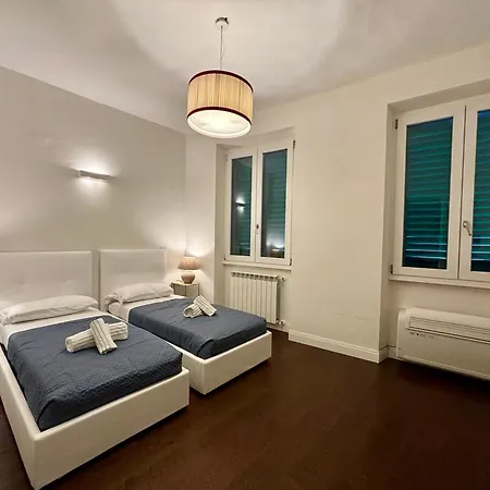 Accademia Apartment *